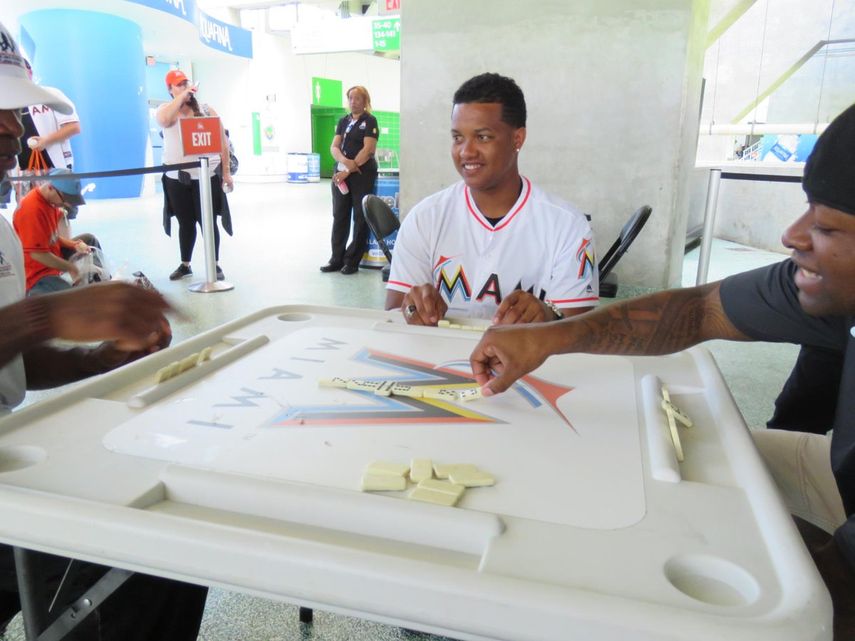 Castro compartió con los aficionados de Miami en el Fan Fest celebrado el fin de semana.