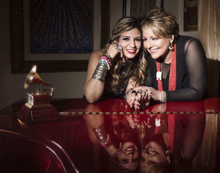 Las artistas Lena y Malena Burke.