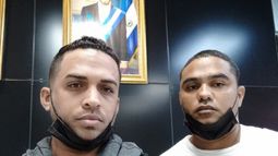 Los periodistas independientes cubanos Héctor Luis Valdés Cocho y Esteban Rodríguez se encuentran varados en El Salvador
