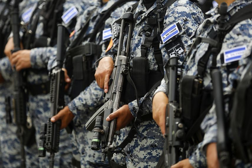 Agentes de la Fuerza Especializada de Reacción (FES) de la Policía Nacional Civil (PNC), El Salvador&nbsp;
