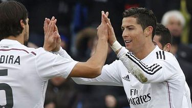 Cristiano Ronaldo anotó dos de los tantos de los blancos (EFE)