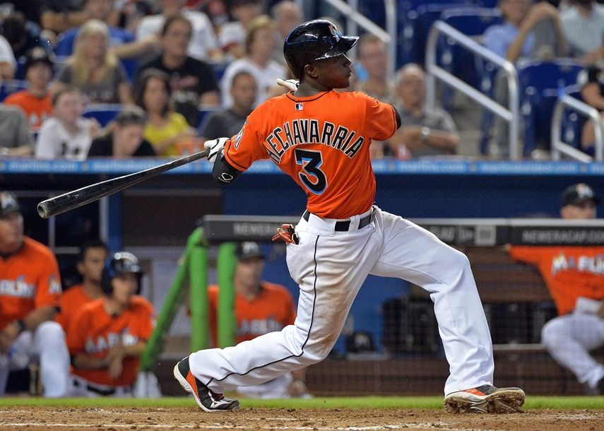 Hechavarría disparó bambinazo con dos outs en el décimo inning