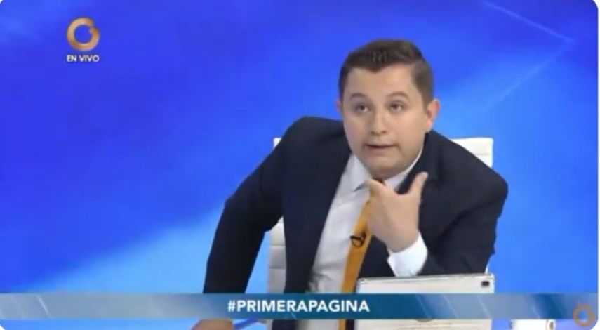 CAPTURA DE PANTALLA del programa Primera Página conducido por el periodista Seir Contreras, despedido por increpar a un diputado de la dictadura.&nbsp;