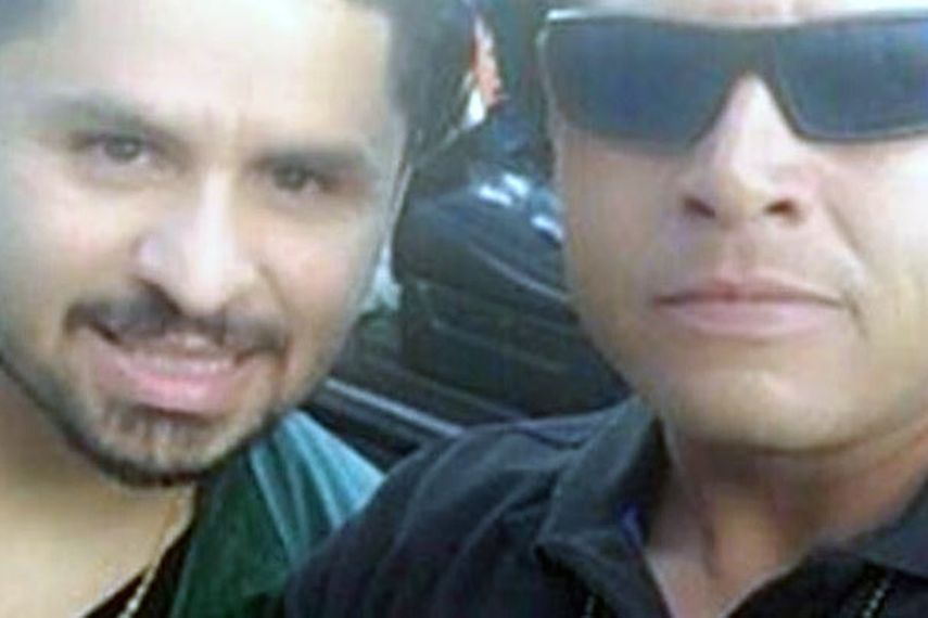 Una de las nuevas imágenes de Larry Hernández cuando el juez le concedió la libertad, luego de pagar una abultada fianza. (TELEMUNDO)