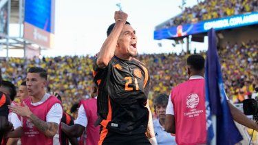 Daniel Muñoz celebra tras anotar un gol para Colombia ante Brasil en el partido por el Grupo D de la Copa América, el martes 2 de julio de 2024, en Santa Clara, California.&nbsp;