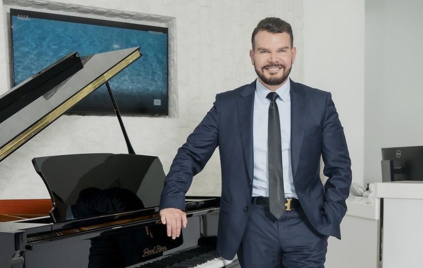 Dr. José Vitto, director médico de Vitto MD Plastic Surgery.