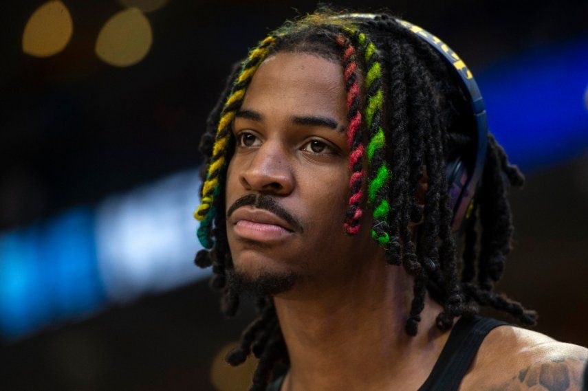El base de los Grizzlies de Memphis, Ja Morant, antes del inicio del partido ante los Rockets de Houston, el miércoles 22 de marzo de 2023, en Memphis, Tennessee.&nbsp;