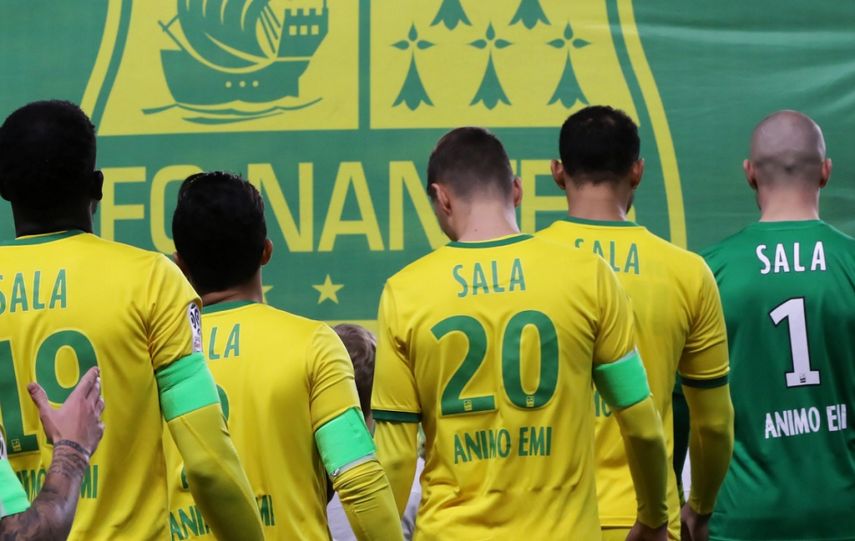 Después de dos semanas de incertidumbre, se halló este domingo la avioneta y junto a su fuselaje, ubicado al norte de Guernsey, a unos 67 metros bajo el nivel del mar, se avistó un cuerpo, que desde este martes se está tratando de rescatar.&nbsp;