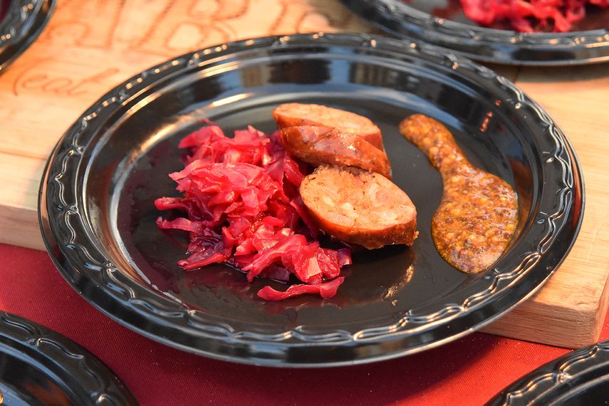 Presentaci&oacute;n del ahumado de chorizo.