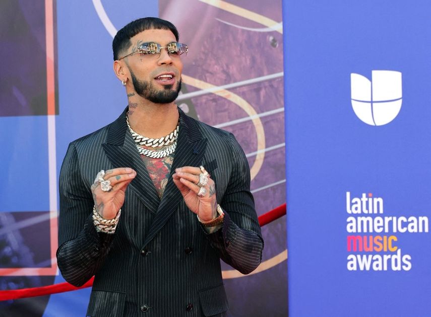 Anuel AA asiste a los Latin American Music Awards 2023 en el MGM Grand Garden Arena el 20 de abril de 2023 en Las Vegas, Nevada.&nbsp;