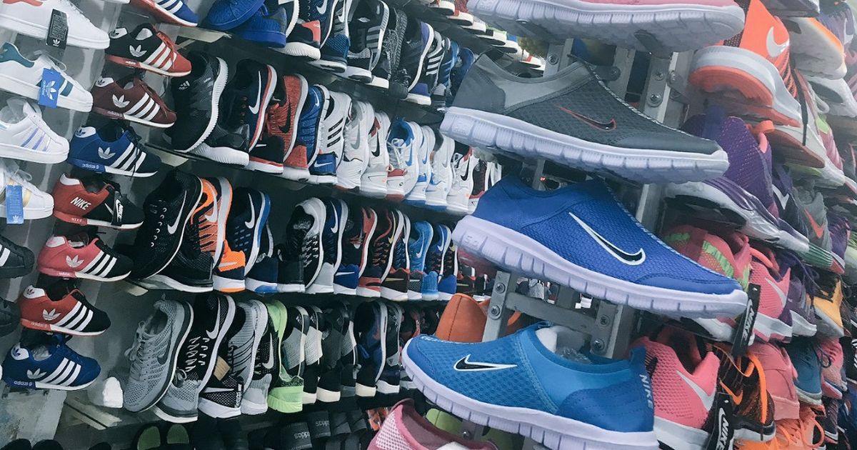 Cinco detenidos falsificar zapatillas Nike en EEUU de 70 millones dólares