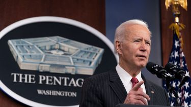 El presidente Joe Biden durante su visita al Pentágono el 10 de febrero de 2021.