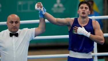 El mexicano Marco Verde reacciona luego de vencer al panameño Eduardo Beckford en la pelea semifinal de 71kg de los Juegos Panamericanos en Santiago, Chile, el jueves 26 de octubre de 2023.