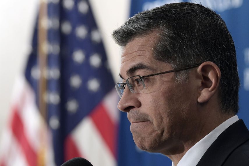 En la imagen, el fiscal general de California, el demócrata Xavier Becerra. 
