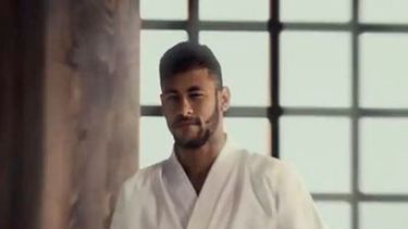 Neymar es uno de los protagonistas del comercial (captura)