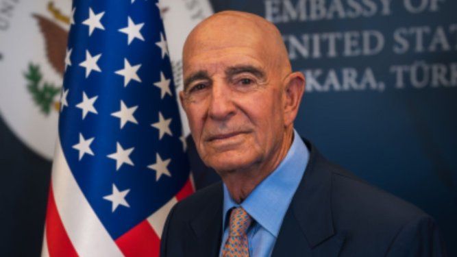 El enviado de la administración del presidente Donald Trump, Tom Barrack, resaltó el papel de países como Estados Unidos, Arabia Saudí, Turquía e Israel en la construcción del nuevo Gobierno de Siria