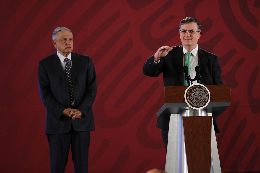 El presidente de M&eacute;xico Andres Manuel Lopez Obrador junto al&nbsp;ministro de Exteriores mexicano, Marcelo Ebrard.&nbsp;