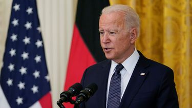 El presidente Joe Biden habla durante una conferencia de prensa en la Casa Blanca.