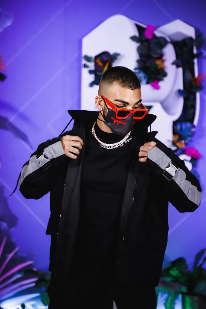 Manuel Turizo en la alfombra de los Premios Juventud 2020.