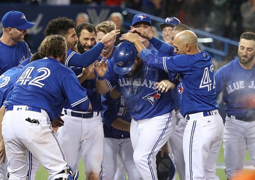 El toletero cubano terminó el partido con una carrera impulsada y otra anotada.