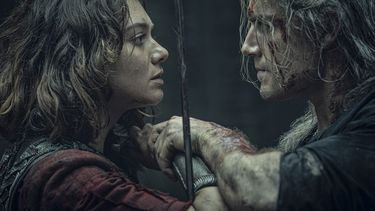El actor de Misi&oacute;n Imposible: Fallout y Batman v Superman interpreta a Geralt de Rivia, uno de los &uacute;ltimos brujos sobre la Tierra y que se dedica a cazar monstruos.