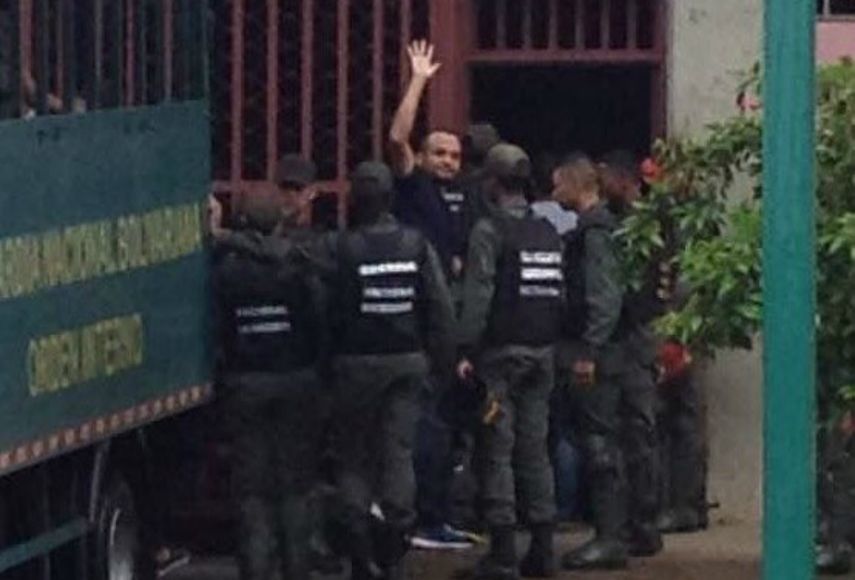Samuel Petit, uno de los jóvenes estudiantes detenidos en Bolívar, también es dirigente del partido de Leopoldo López, Voluntad Popular.