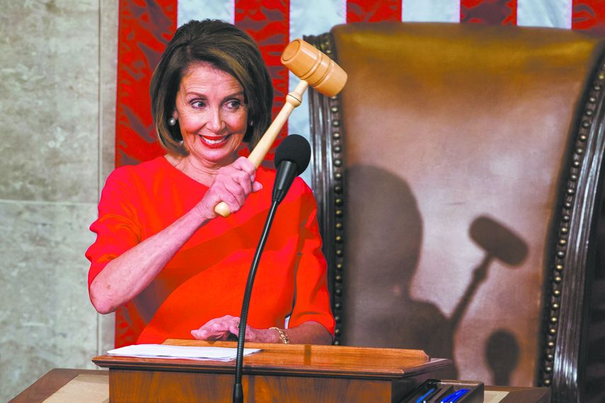 La líder demócrata Nancy Pelosi reacciona tras ser elegida presidenta de la Cámara Baja y retoma las riendas de la Cámara de Representantes.&nbsp;
