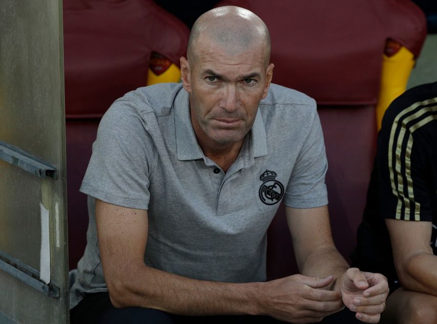 Parecía que se iba, pero está aquí,&nbsp;las cosas cambian y ahora voy a contar con él,&nbsp;dijo Zidane el viernes en una rueda de prensa.