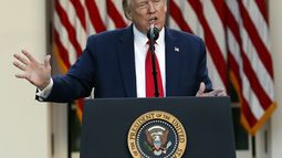El presidente de Estados Unidos, Donald Trump, habla sobre el coronavirus en el Jard&iacute;n de Rosas de la Casa Blanca, el lunes 27 de abril de 2020 en Washington.&nbsp;