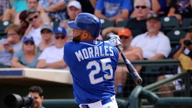 Kendrys Morales atraviesa un slump ofensivo en el mes de mayo.