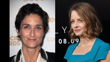 Alexandra Hedison y Jodie Foster. (AP)