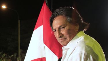 Fotografía de&nbsp;archivo del 7 de abril de 2011 del entonces candidato presidencial Alejandro Toledo en un evento de campaña en Lima, Perú.