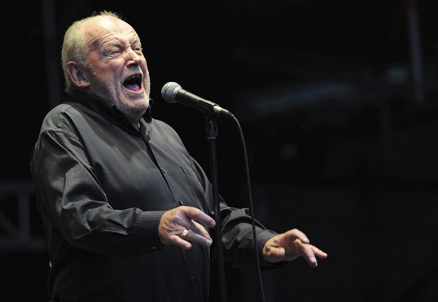 El cantante británico actúa durante un concierto en Alemania a principios de año. (EFE)