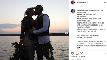 Fernanda Castillo y Erik Hayser celebrando su amor.&nbsp;