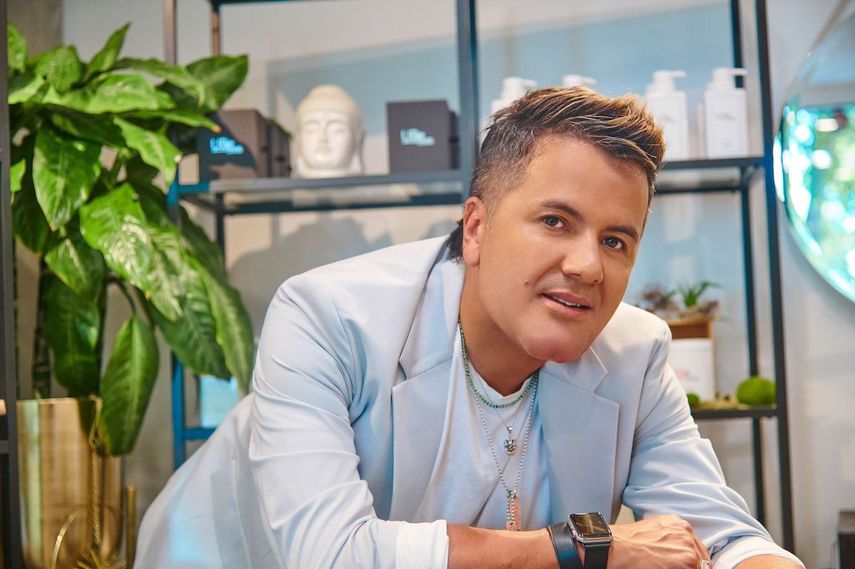 El estilista y maquillador Emilio Uribe.&nbsp;