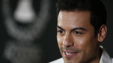 En esta fotografía de archivo el cantautor mexicano Carlos Rivera posa en la alfombra roja de los Latin Grammy Acoustic Sessions en el Museo Soumaya en la Ciudad de México el miércoles 22 de mayo de 2019.&nbsp;