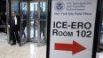 La entrada del Edificio Federal Jacob K. Javitz en Nueva York, donde opera el tribunal de inmigración.