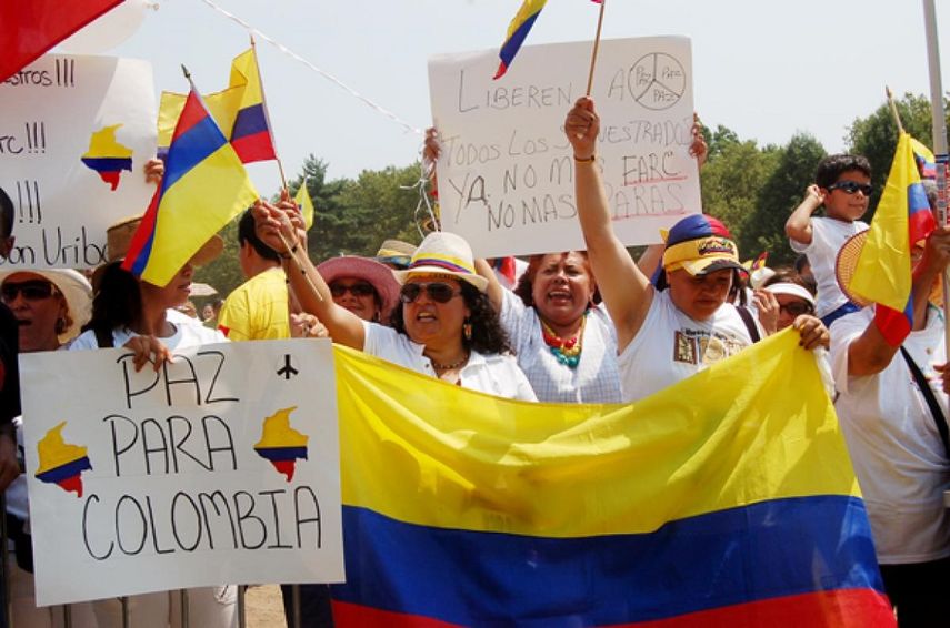 Los equipos del Gobierno de Colombia y de las FARC anunciaron el 24 de agosto que habían alcanzado un acuerdo de paz, tras casi cuatro años de negociaciones en La Habana 