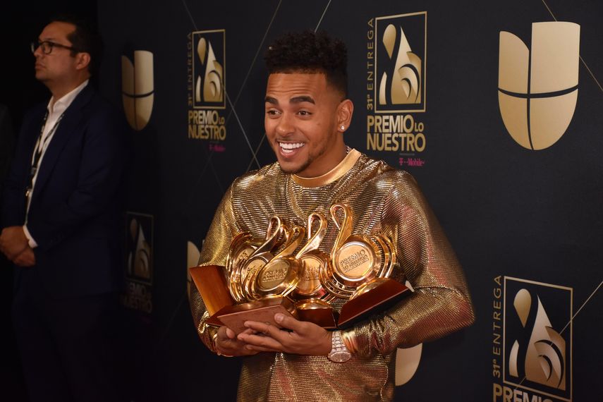Gracias a Dios por esta noche (...) porque ya como nominado me sentía ganador, dijo Ozuna sobre el escenario.