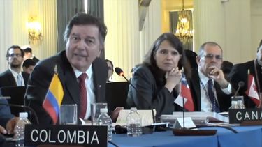 Roberto Ampureo, canciller de Chile, habla durante la sesión de la Asamblea General de la OEA el 4 de junio de 2018.