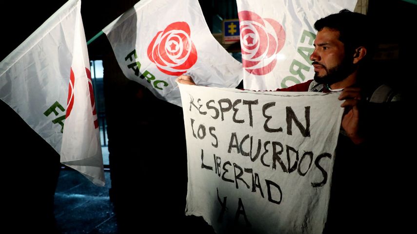 Simpatizantes del partido FARC protestan&nbsp;&nbsp;en Bogotá.&nbsp;