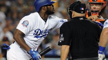 La pelea ocurrió el martes durante el partido entre los Dodgers y los Gigantes de San Francisco.