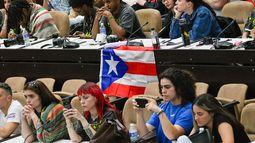 Activistas de izquierda acompañaron el Convoy Nuestra América que fue duramente criticado. (EFE/AFP) Activistas de izquierda acompañaron el Convoy Nuestra América que fue duramente criticado. (EFE/AFP)