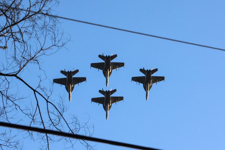 Escuadrón de aviones caza de combate.