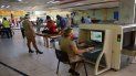 Chequeo aduanero en un aeropuerto cubano. Chequeo aduanero en un aeropuerto cubano.