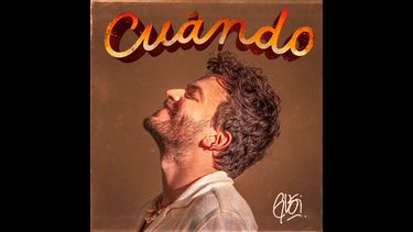 El cantautor colombiano Gusi trae su música a Miami.