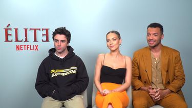 Los actores de &Eacute;lite: Ester Exp&oacute;sito, Sergio Momo e Itzan Escamilla.