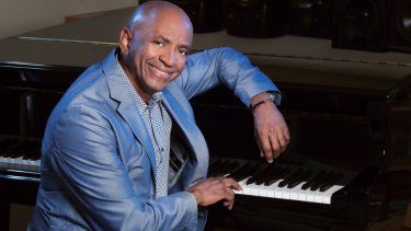 El productor musical, pianista, arreglista&nbsp; y compositor Sergio George.&nbsp;