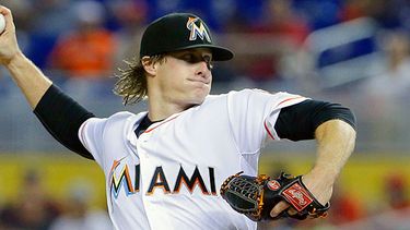 Tom Koehler se lució desde el montículo del Marlins Park. (ARCHIVO)