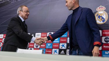 El técnico del Real Madrid, Zinedine Zidane, volvió a mostrarse enigmático sobre su futuro al frente del equipo merengue